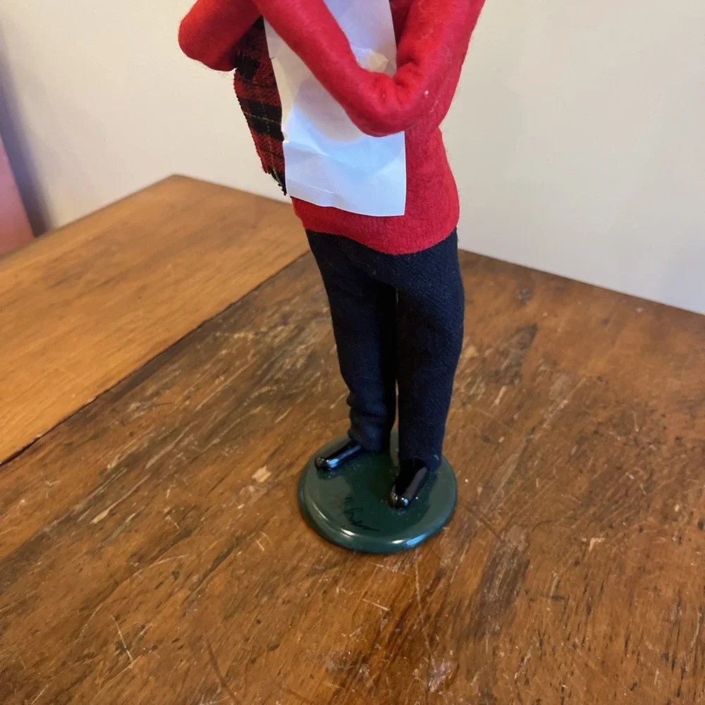 1994 BYERS CHOICE CHRISTMAS CAROLER Grey Hair Grandfather Man Red Outfit Jeff